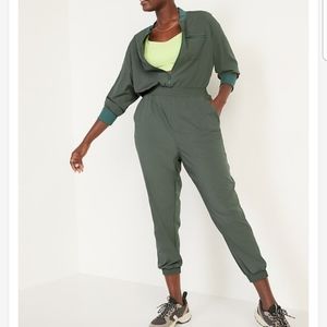 Old Navy Active Green StretchTech Cropped Zip Bomber Jumpsuit for Women NWT